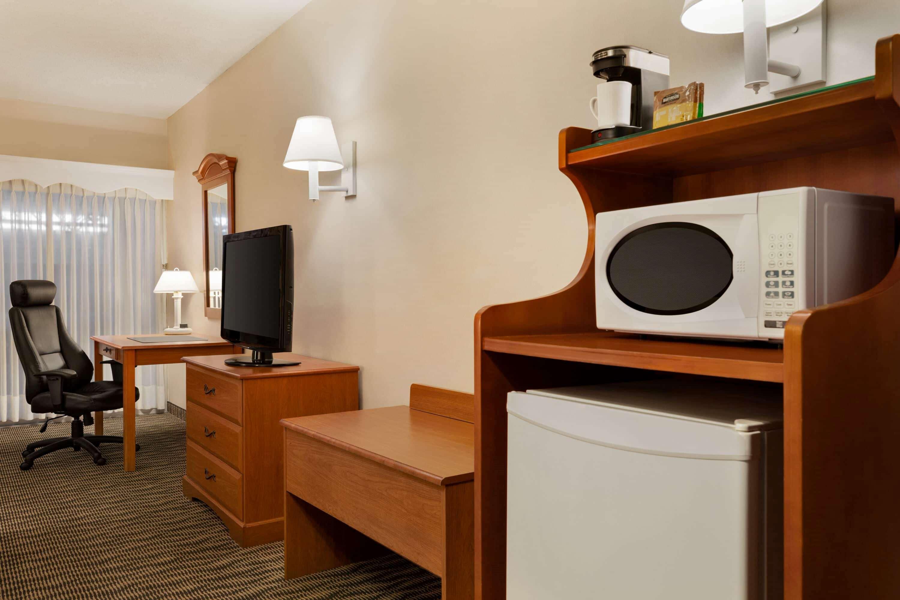 Ramada By Wyndham Fredericton Hotel Eksteriør billede