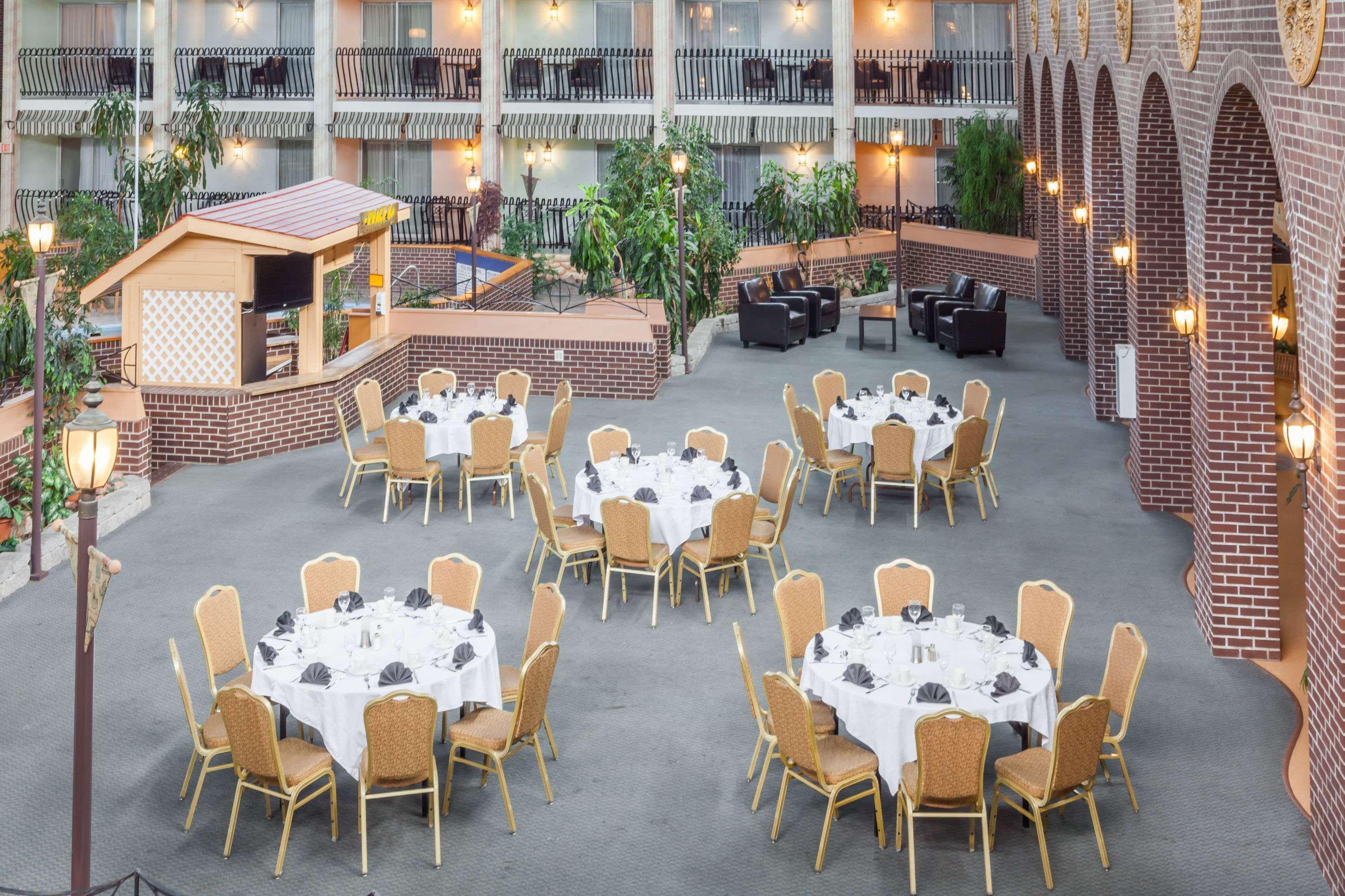 Ramada By Wyndham Fredericton Hotel Eksteriør billede